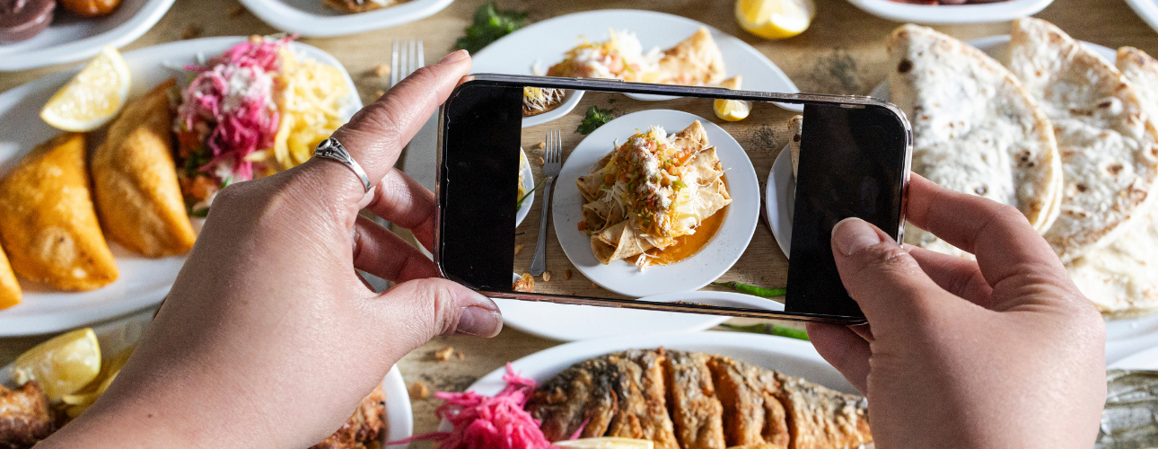 social media plan for cafés and restaurants